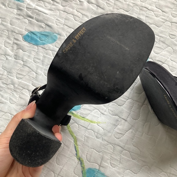 Vintage 90s Deadstock Strappy Platform Heels 👠 - Picture 8 of 9